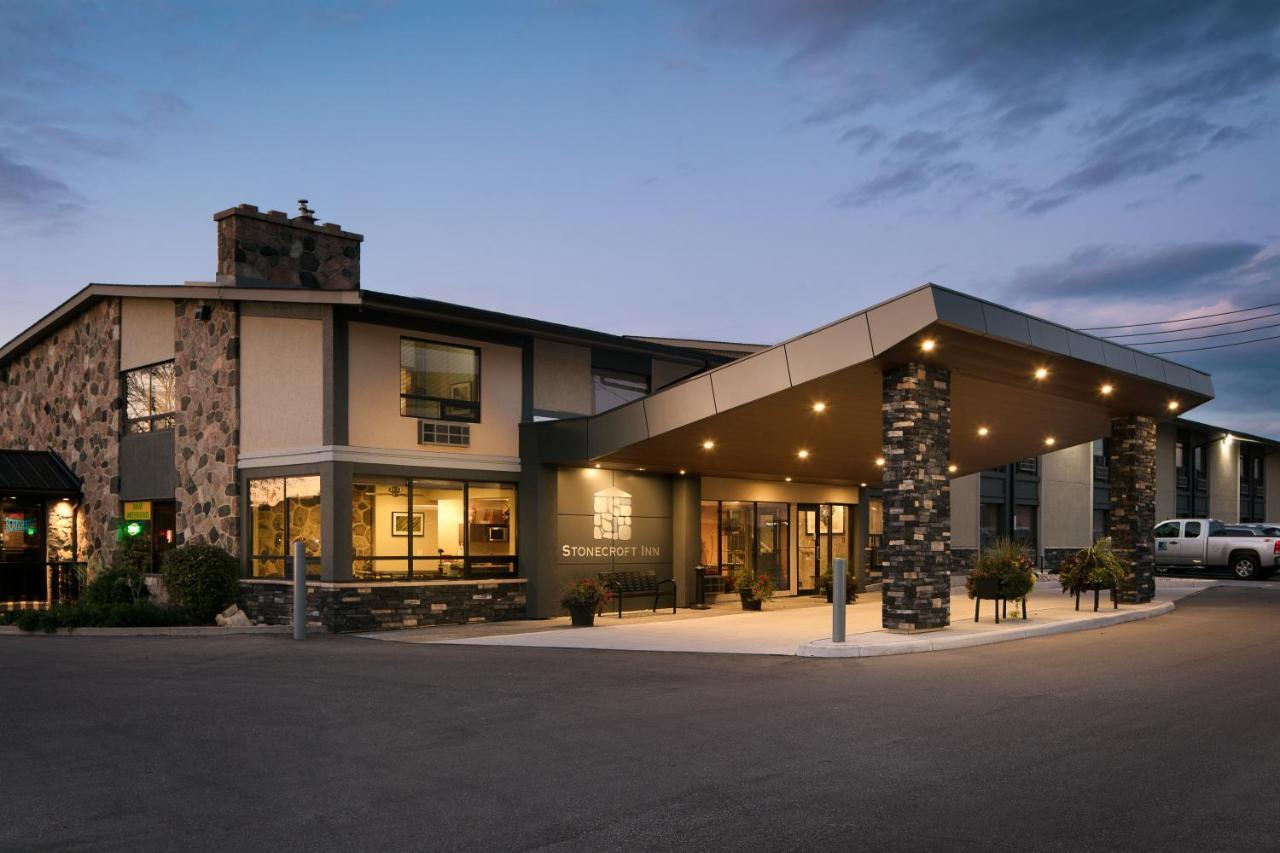 Stonecroft Inn Виндзор Экстерьер фото